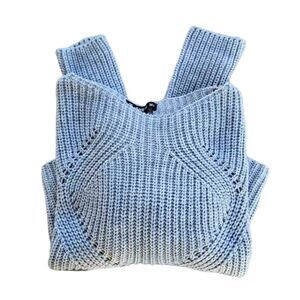 Shein womens cropped sweater. Small New no tags.